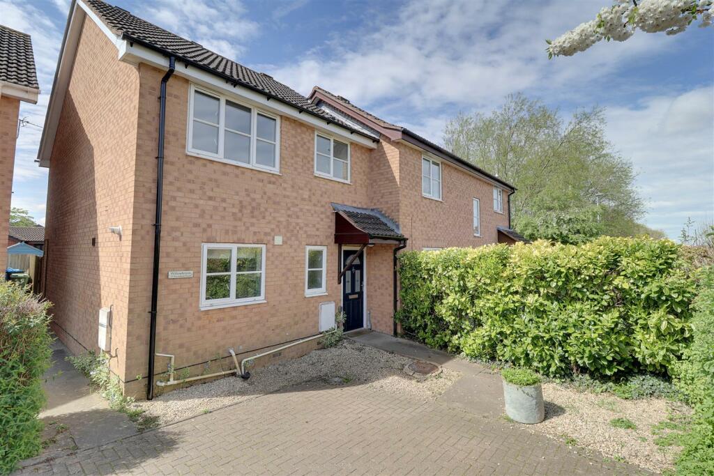 3 bedroom semidetached house for sale in 27 Farmfield Road, Cheltenham