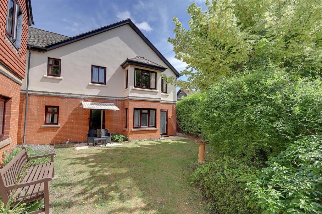 Main image of property: Barnwood Road, Barnwood