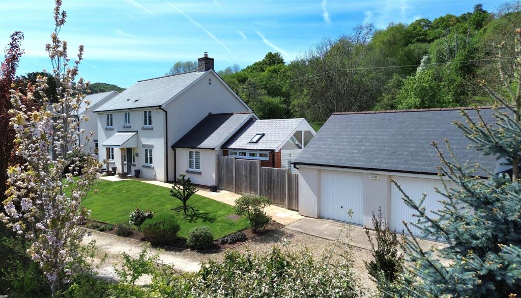 Main image of property: Latchen, Longhope