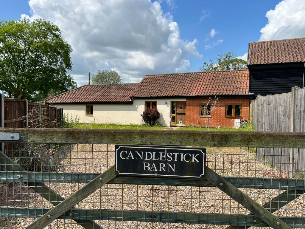 3 bedroom semidetached house for sale in Gissing Road, Diss, Norfolk, IP22