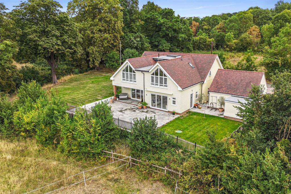 Main image of property: Roding Lane, Chigwell, Essex, IG7