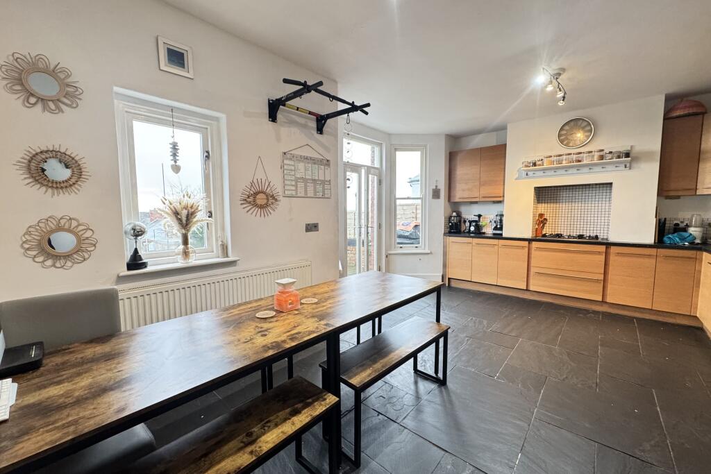 Additional property image - Gladstone Road, Barry