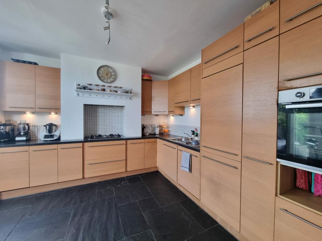 Additional property image - Gladstone Road, Barry