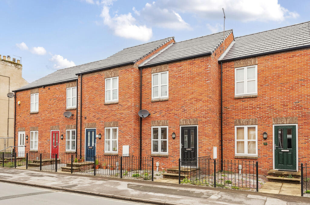 2 bedroom terraced house for sale in Holme Church Lane, Beverley, HU17