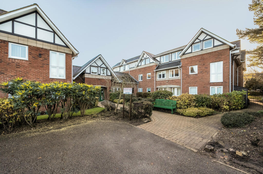 Main image of property: Barrow Lane, Hessle, East Riding of Yorkshi, HU13