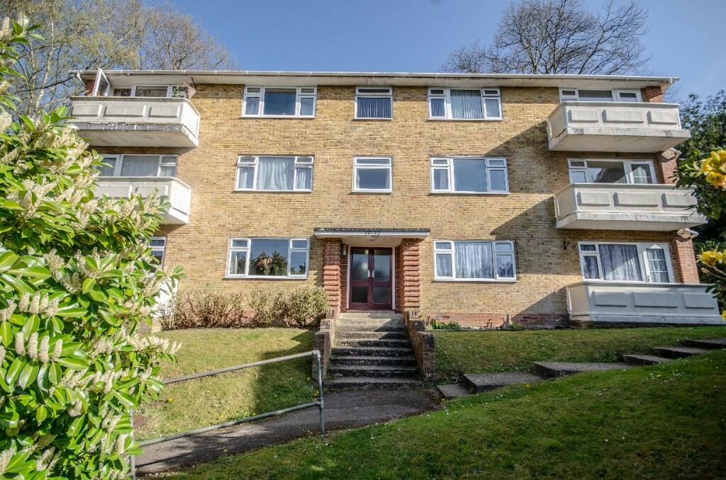 3 bedroom apartment for sale in Runnymede, West End, Southampton, SO30