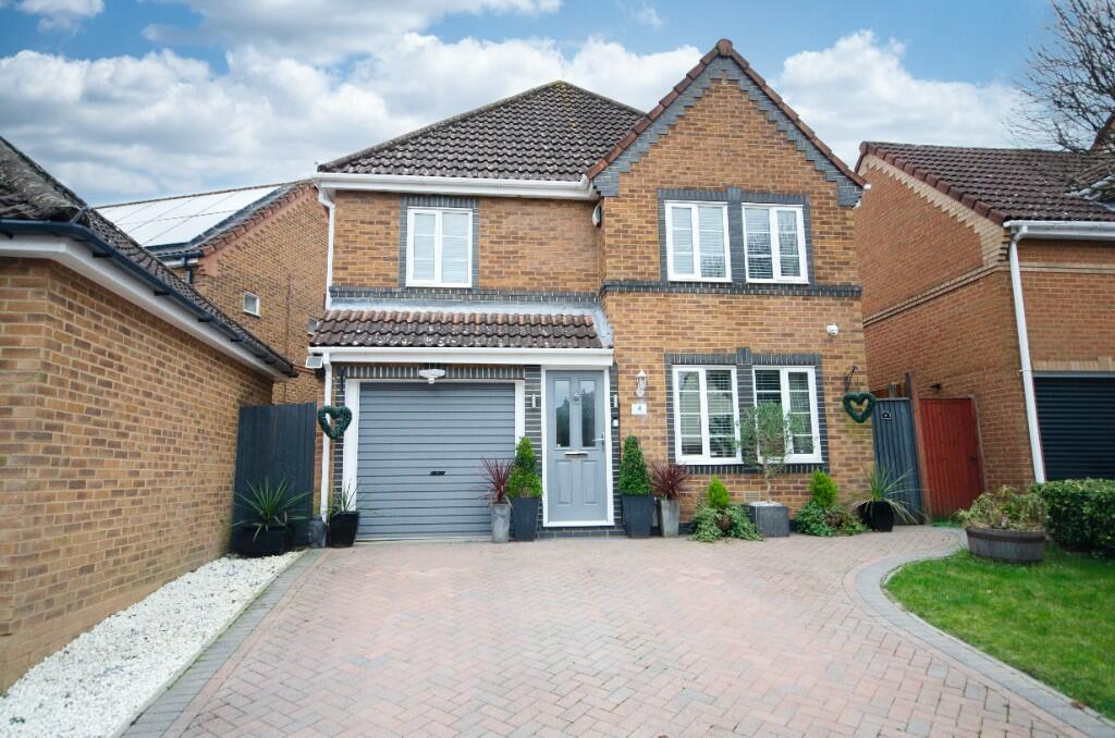 4 bedroom detached house for sale in Hickory Gardens, West End, Southampton, SO30