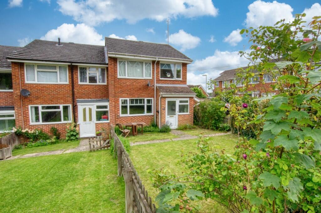 Main image of property: Priory Close, Bishops Waltham, SO32
