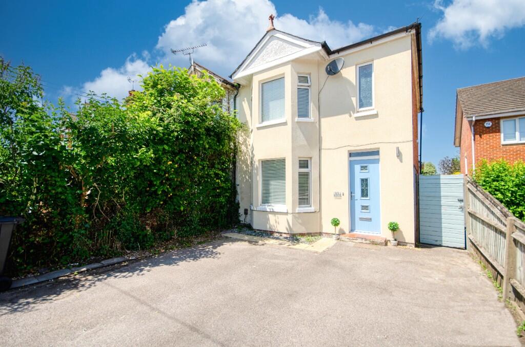 Main image of property: Moorgreen Road, West End, Hampshire, SO30