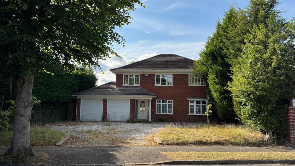 Main image of property: 3 Mirfield Road, Solihull, West Midlands, B91 1JH