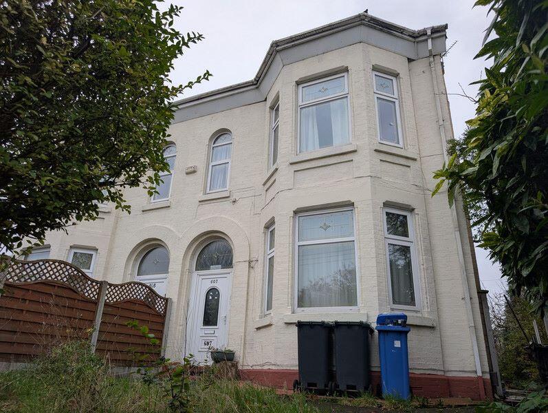 Main image of property: 607 Manchester Road, Denton, Manchester, Lancashire, M34 2PF