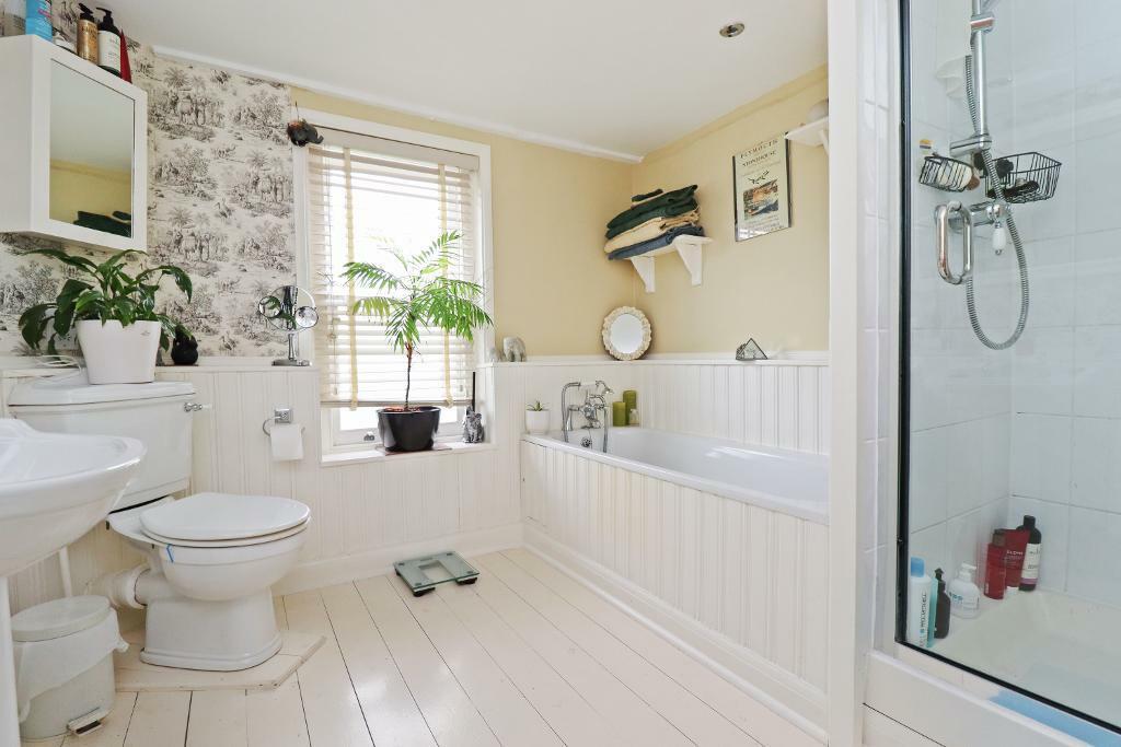 2 bedroom end of terrace house for sale in Dover road, Sandwich, Kent