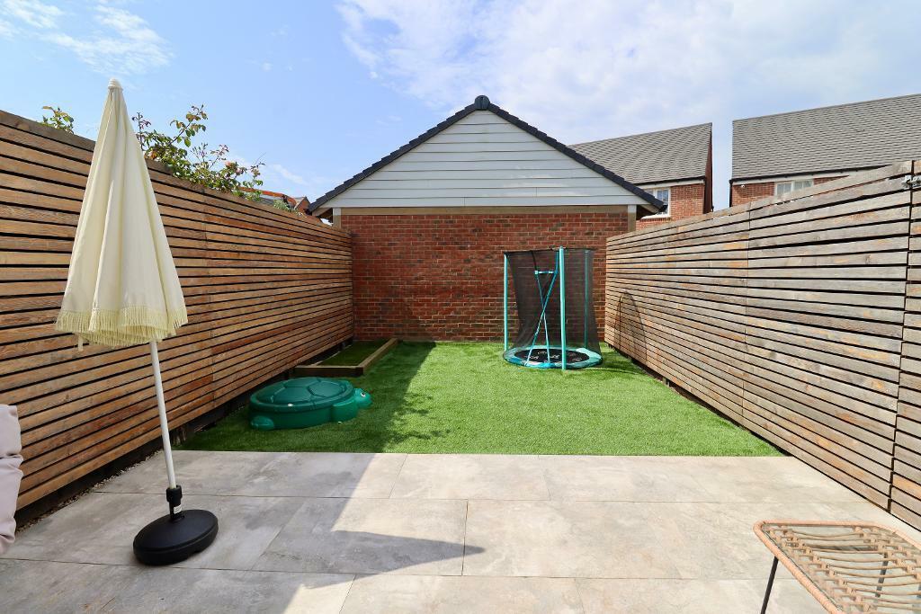 Additional property image - Lake Drive, Hythe, Kent, CT21 4BN