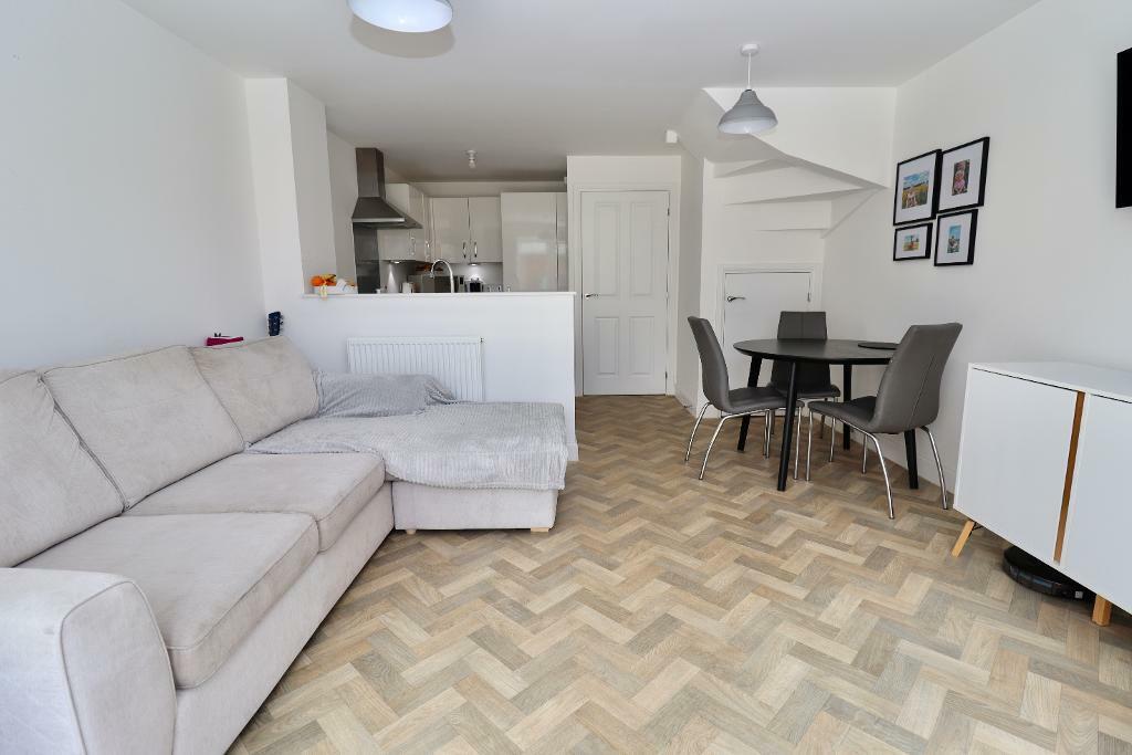 Additional property image - Lake Drive, Hythe, Kent, CT21 4BN