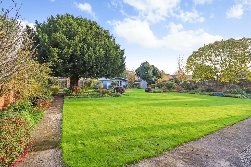 Additional property image - Bowling Green Lane, Deal, Kent, CT14 9UB