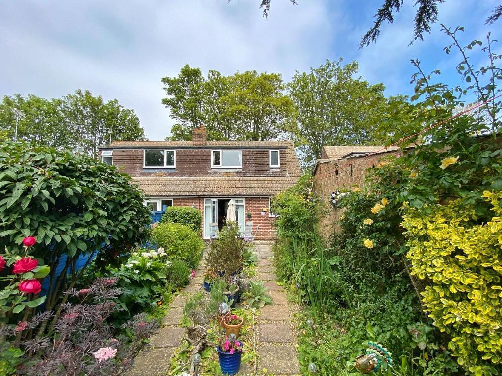 Additional property image - Albion Road, Broadstairs, Kent, CT10 2UP