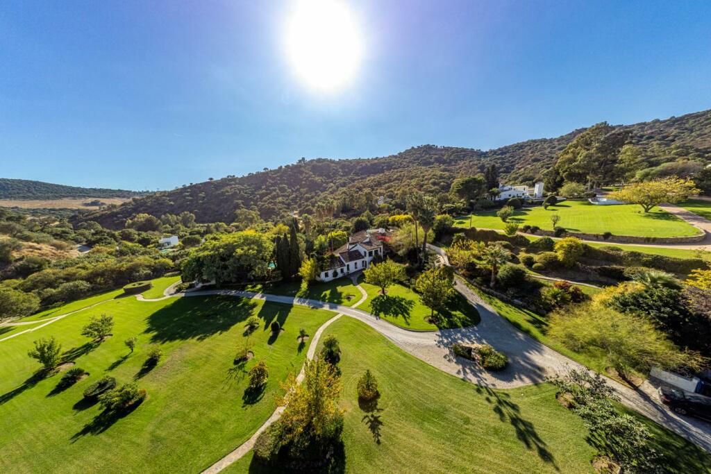 5 bedroom house for sale in Andalucia, Malaga, Casares, Spain