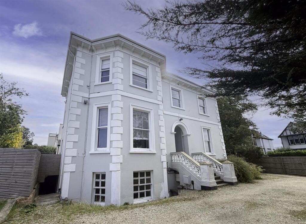 Main image of property: Hales Road, Cheltenham GL52 6ST