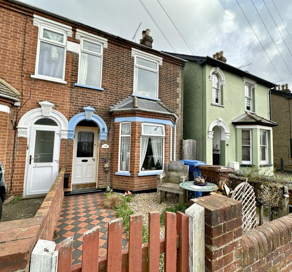2 bedroom semidetached house for sale in Levington Road, IP3
