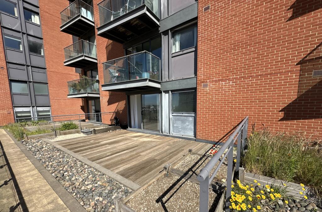 1 bedroom apartment for sale in Neptune Marina, Coprolite Street
