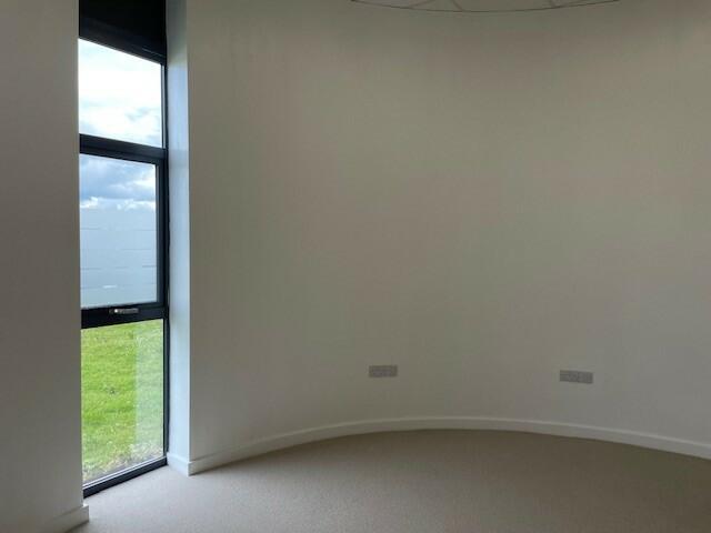 Additional property image - G19 Turret Room, an amazing 3-5 person "Feature" unit in Stirling House, Cambridge Innovation Park