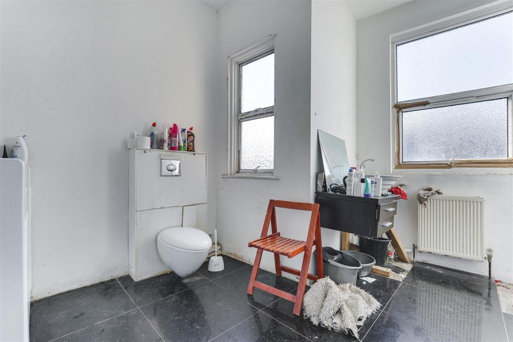 7 bedroom house for sale in Bethune Road, London, N16