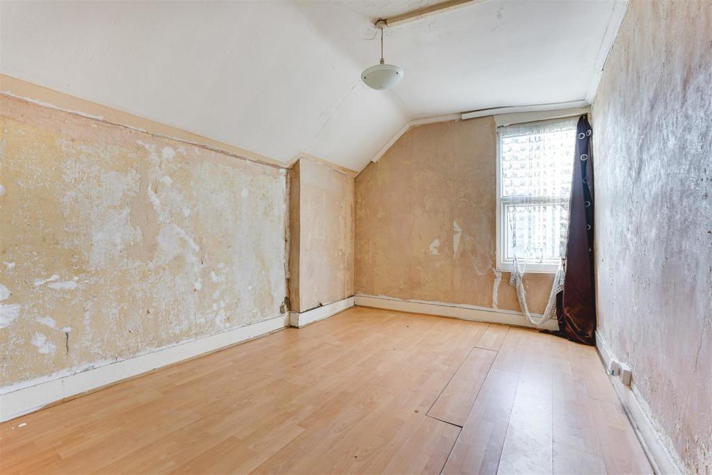 7 bedroom house for sale in Bethune Road, London, N16