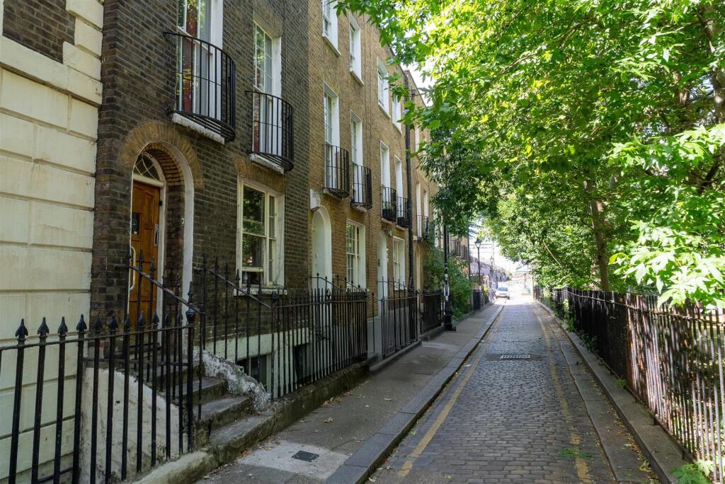 Main image of property: Paradise Row, London