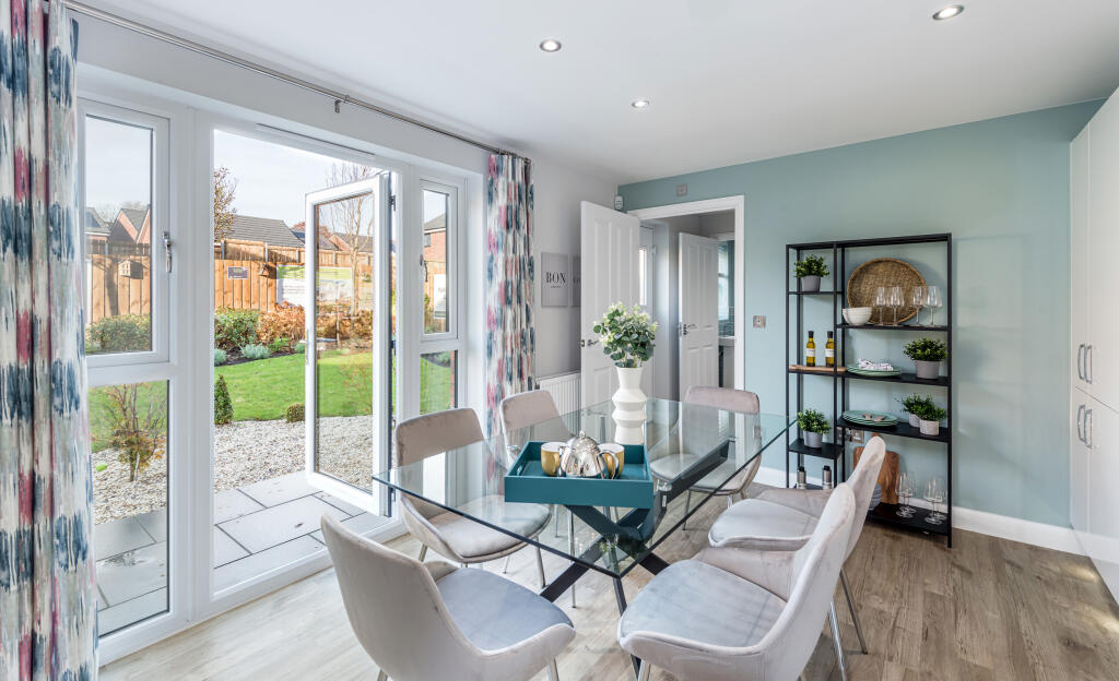 4 bedroom detached house for sale in Craigs Road,
Edinburgh,
EH12 0BB, EH12
