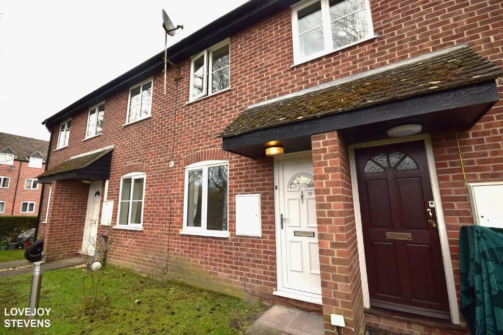Main image of property: Cleveland Grove, Newbury, RG14