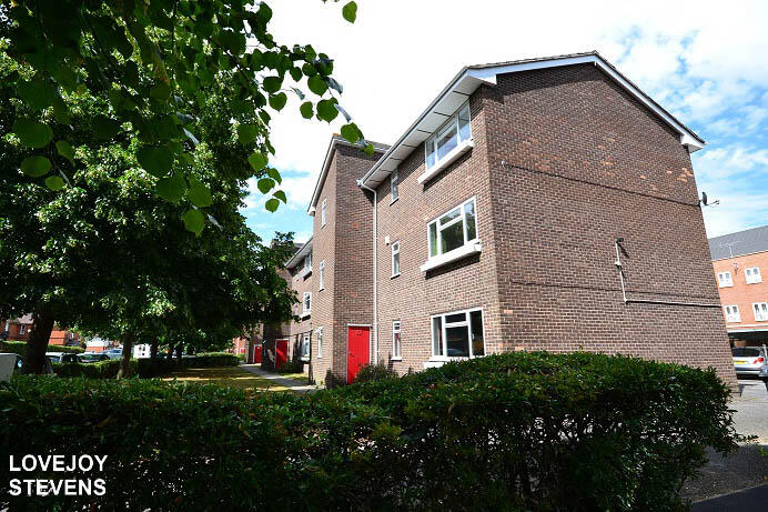 Main image of property: Boundry Road, Newbury, RG14