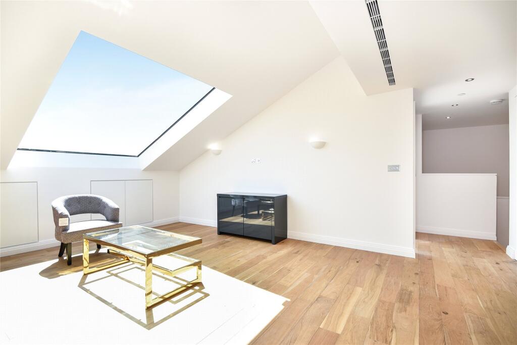 Main image of property: Western Avenue, Perivale, Greenford, UB6