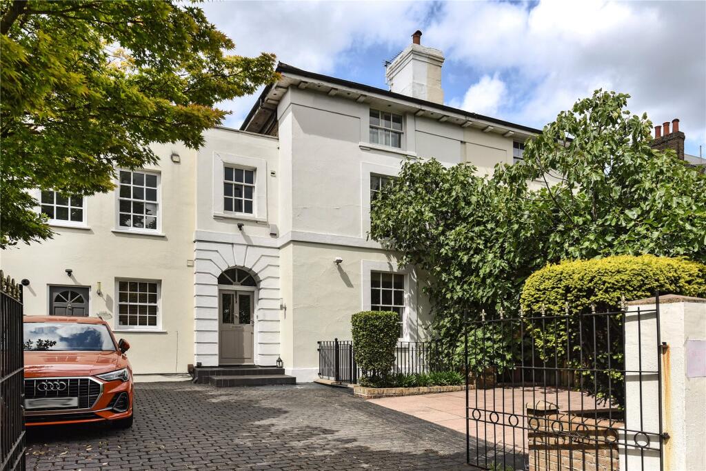 Main image of property: Shooters Hill Road, London, SE3