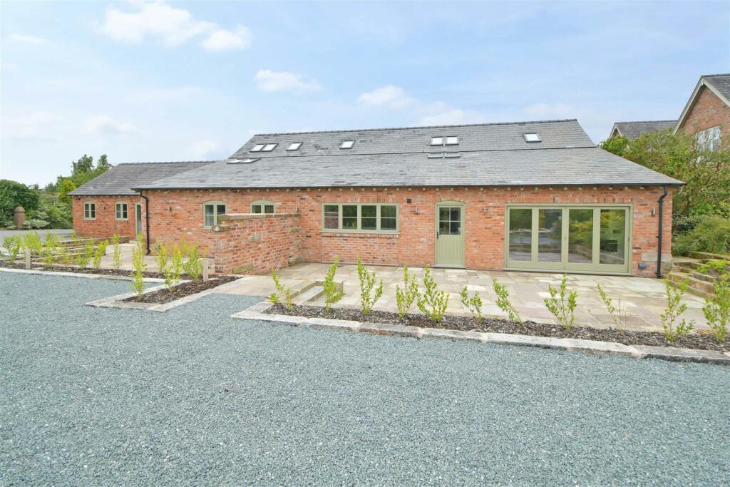 3 bedroom semidetached house for rent in Coney Greaves Farm, Mill Lane