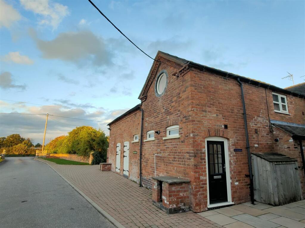 Main image of property: Villa Farm, Wrexham Road, Burland, Nantwich