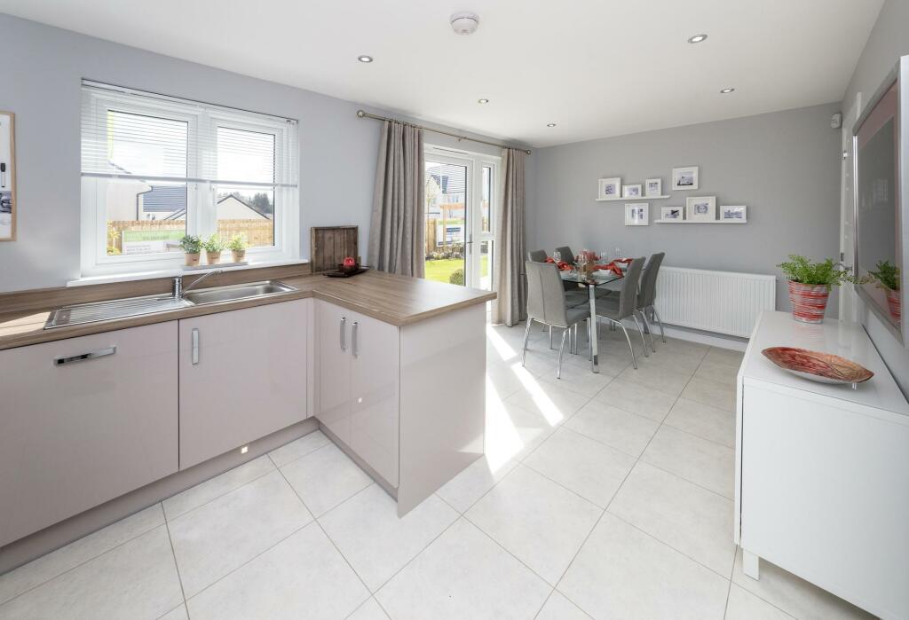 Additional property image - 1 Croftland Gardens,
Cove, Aberdeen,
Aberdeen City,
AB12 3AA