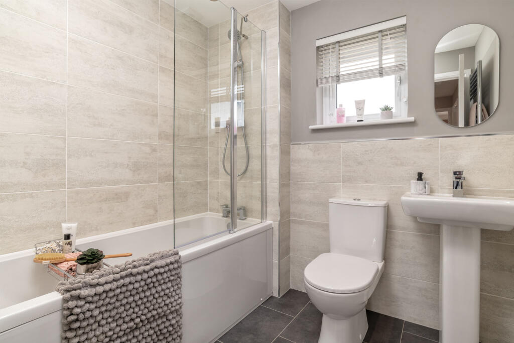 Additional property image - 1 Croftland Gardens,
Cove, Aberdeen,
Aberdeen City,
AB12 3AA