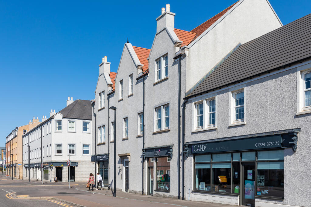 Additional property image - 1 Croftland Gardens,
Cove, Aberdeen,
Aberdeen City,
AB12 3AA