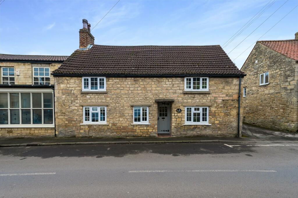 3 bedroom semi-detached house for sale in High Street, Clifford, Wetherby, LS23