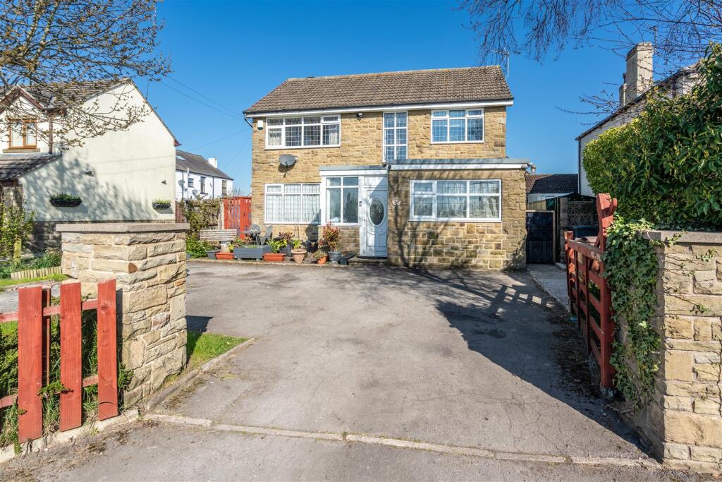 Main image of property: Leeds Road, Barwick In Elmet