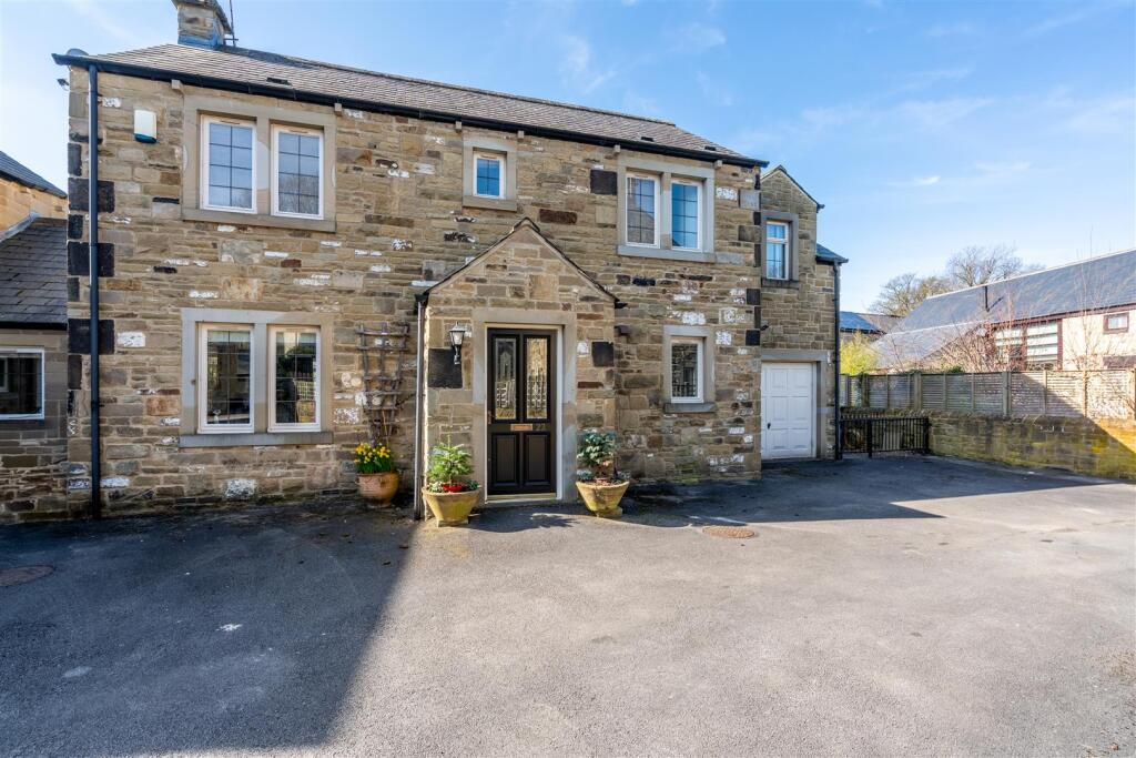 Main image of property: Sedgegarth, Thorner