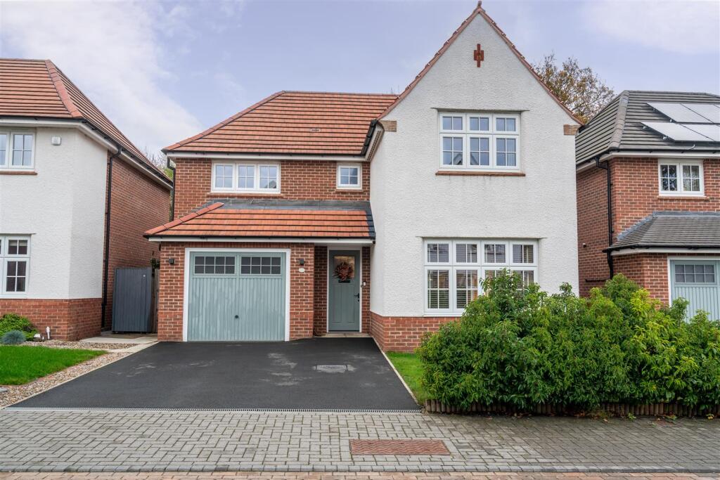 Main image of property: Hawthorn Farm Road, Leeds