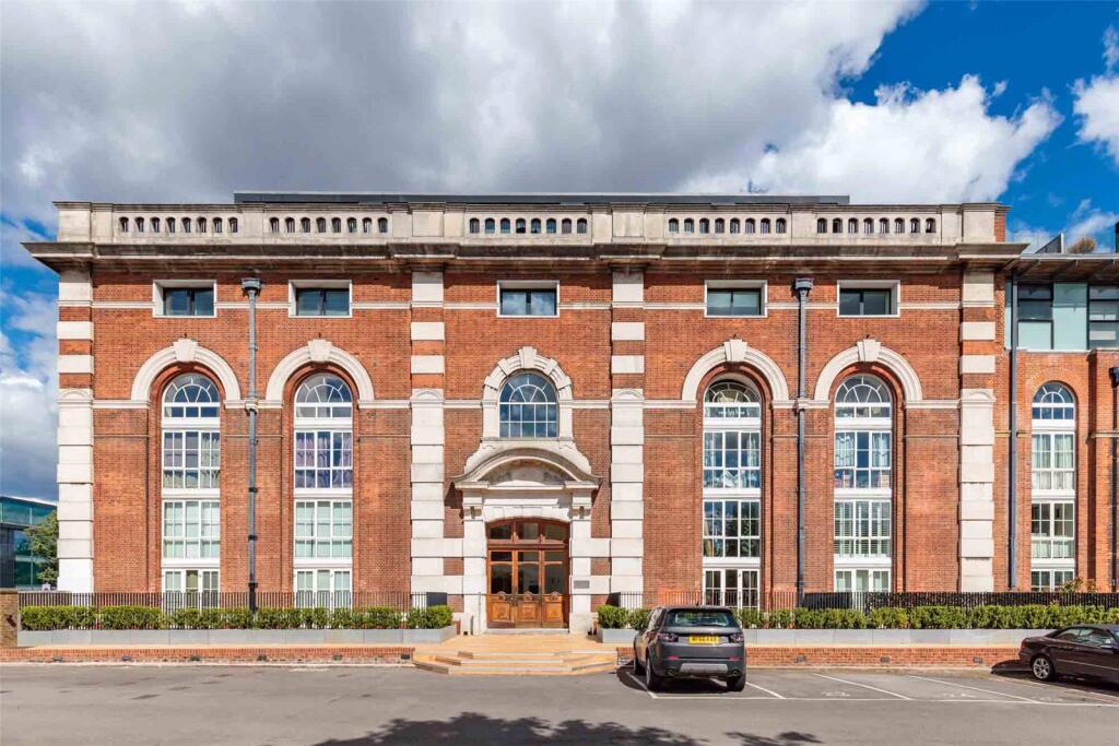Main image of property: Great West Road, London, W6