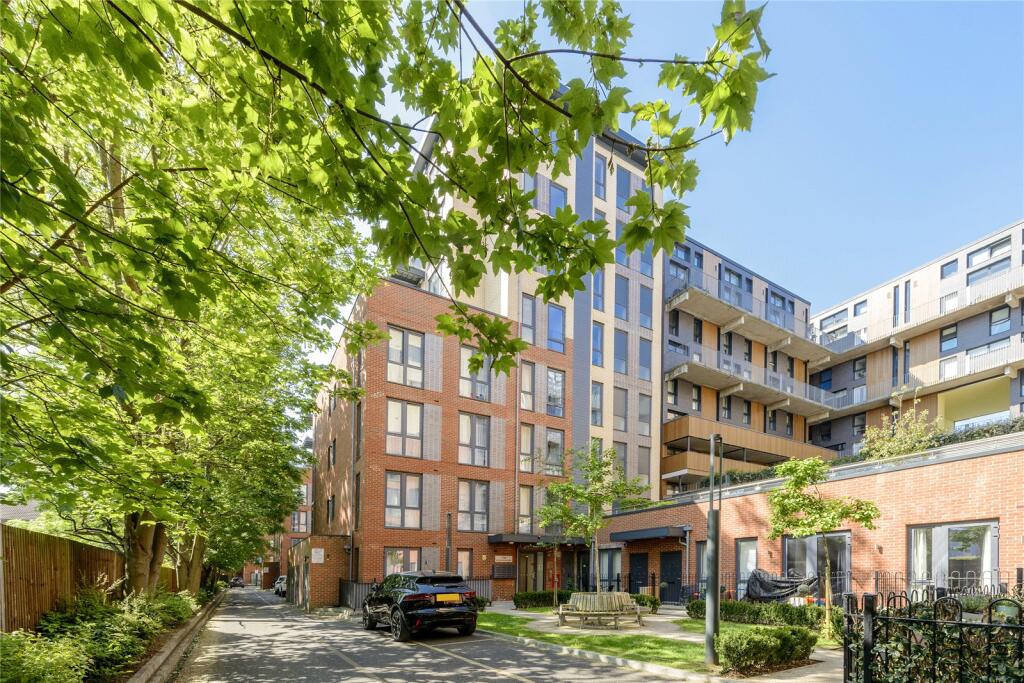 Main image of property: Colonnade Gardens, East Acton, London, W3