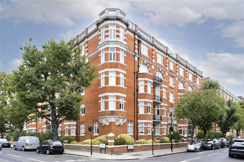 2 bedroom apartment for sale in Abingdon Villas, London, W8