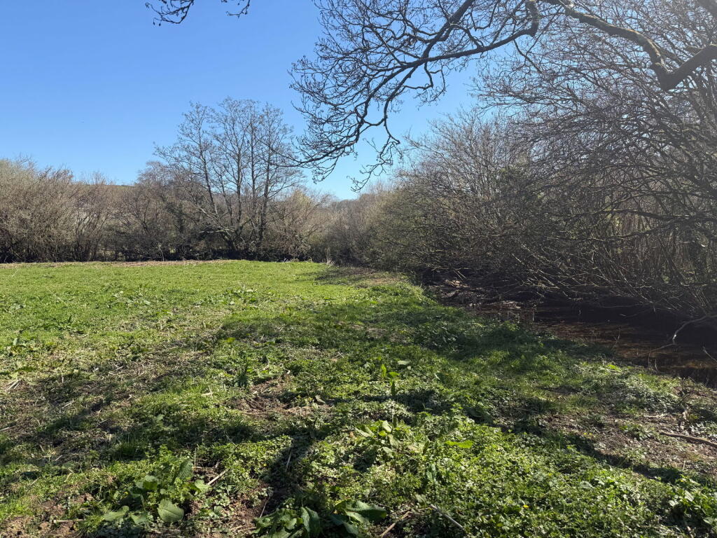 Main image of property: Harbertonford, Totnes