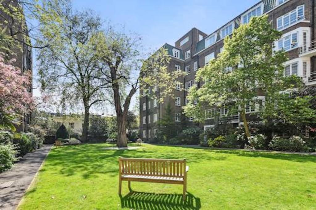 3 bedroom apartment for sale in Pembroke Road, London, W8