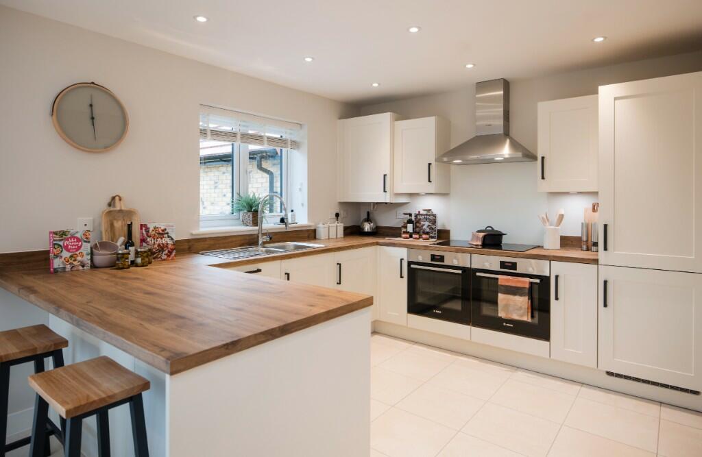 3 bedroom semidetached house for sale in Sandys Hill Lane, Little