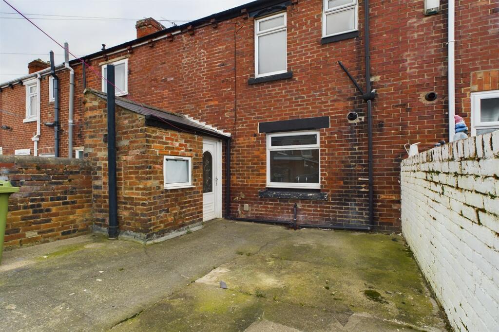 3 bedroom terraced house for sale in John Street, Fencehouses, Houghton