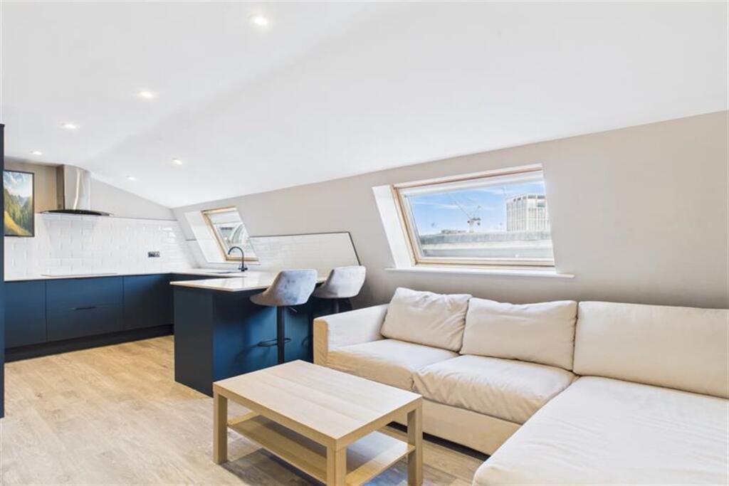 Main image of property: 111-115 Grainger Street, Newcastle Upon Tyne